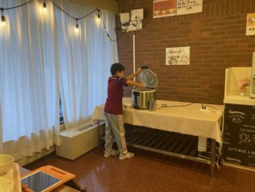 〇５年宿泊学習⑦　夕食の様子
