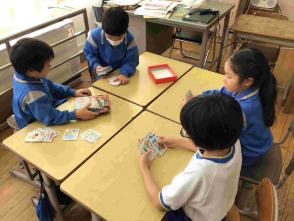 ○１年生　生活科「むかしあそび」